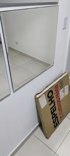Espelho bisotê novo 60x60 na caixa sem uso