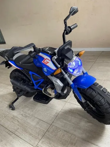 Vendo linda Moto Elétrica 12v - Com som e luzes - Manual!
