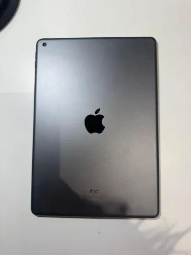 iPad 9 geração - 64GB