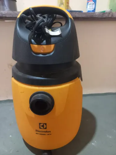 Aspirador De Pó Electrolux Profissional Gt30n 20l 110v