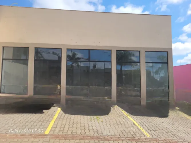 Loja para alugar em Londrina, Jardim São Jorge, com 450 m²