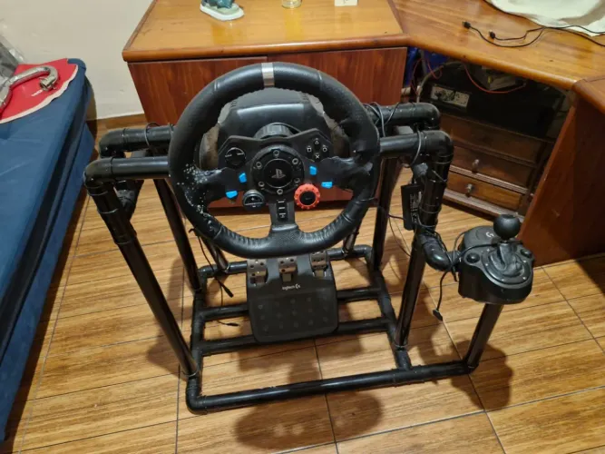 Volante G29 com cockpit
