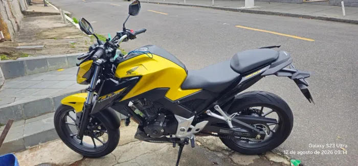 TWISTER ABS 300 ÚnicoDono Dourada 2023/2023.