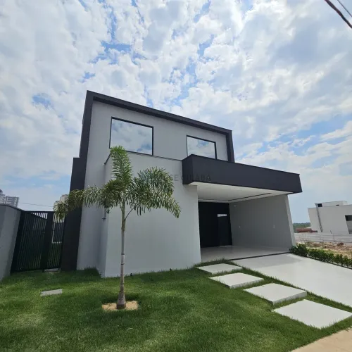 Linda casa Térrea no Condomínio Brisas