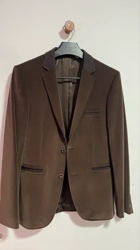 Blazer Slim Tam 46 Fabricado na Turquia Emborrachado+ Camurça