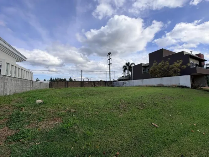 Terreno à venda em Campinas, Residencial Parque das Araucárias, com 686 m²