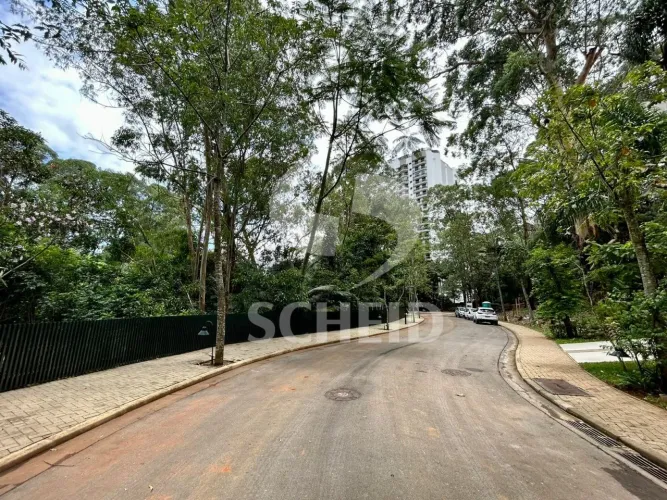Terreno com 870m2 à venda em condomínio de luxo no Alto da Boa Vista