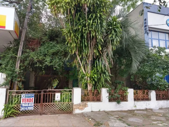 Terreno 884 metros quadrados à venda no bairro Santana - Porto Alegre - ideal para constru