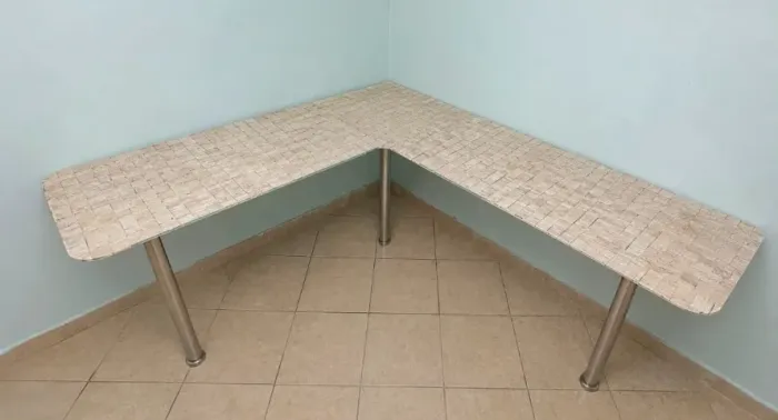 Mesa de Escritório em L - Ideal para PC / Home Office