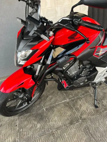 Cb 300f