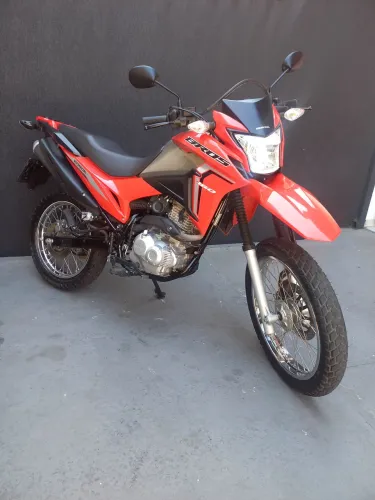 Bros 160 ( baixo km)