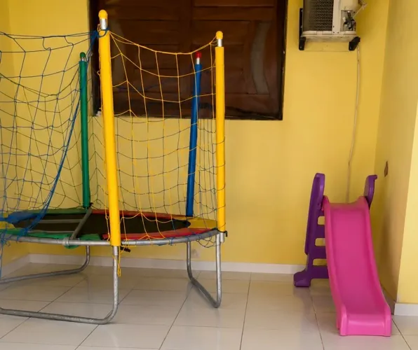 Vendo pula pula 1.83m + escorregador
