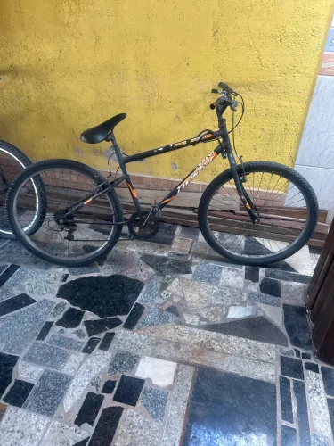 Bicicleta Caloi aro 26 6 marchas