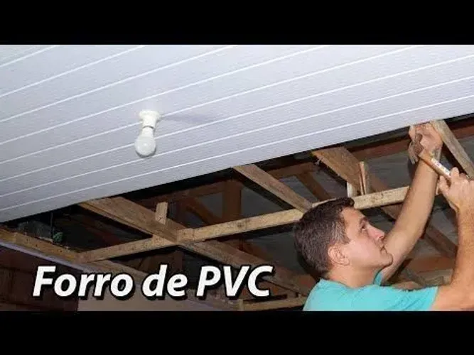 Instalação de forro de PVC