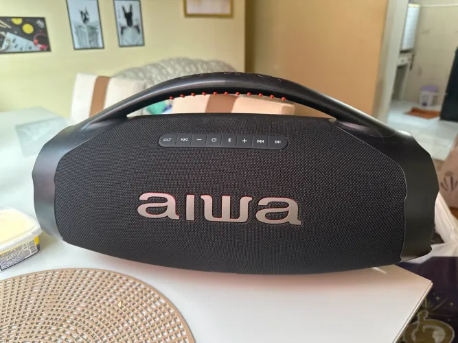 Bombox AIWA 