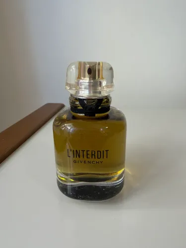 Chloé + Linterdit