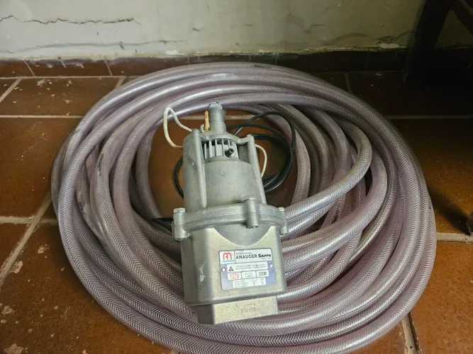 Bomba Submersa Anauger Sappo 320w + 20 Mts de  Manhueira trançada 3/4 
