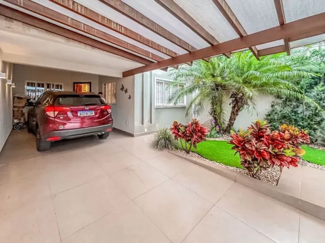 Sobrado com 3 dormitórios à venda, 213 m² por R$ 1.850.000,00 - Country - Cascavel/PR