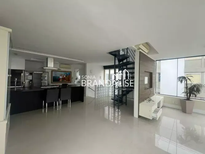 Cobertura Triplex com 4 dormitórios à venda no Centro, Florianópolis