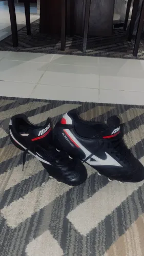 Chuteira mizuno Morelia Classic
