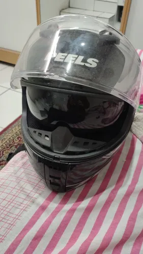 Capacete peels itens de segurança