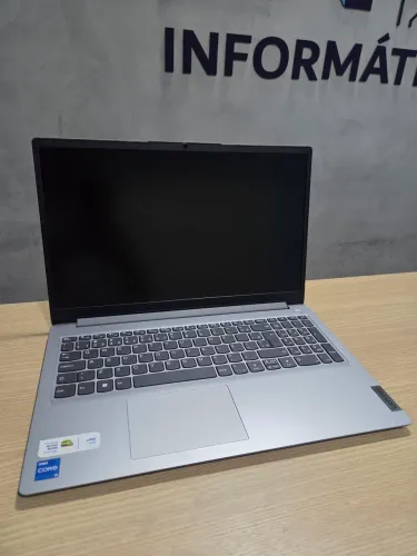 Notebook Lenovo i5 12 geração/ 8gb de ram e ssd 512gb