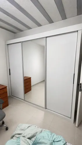 Guarda-roupa grande 3 portas