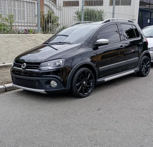 Volkswagen Crossfox 1.6 MI Total Flex 8V 5P 2014