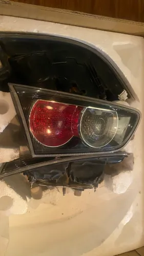 Lanternas traseiras para Lancer