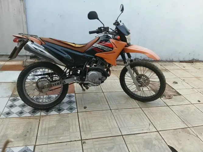 Vendo moto xtz em ótimo estado de uso