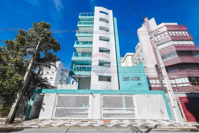 Seu refúgio exclusivo entre a Praia Mansa e a Praia Brava