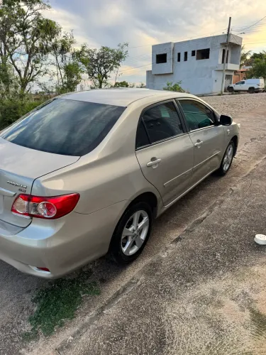 Toyota Corolla GLI 1.8 Flex 16V Aut. 2014