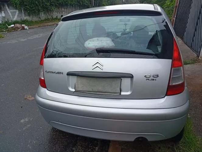 Citroen C3 GLX 1.4/ GLX Sonora 1.4 Flex 8V 5P 2012