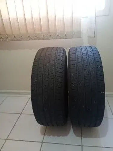 Pneu Goodyear  235/60/16 <br>400 cada 