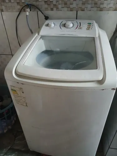Máquina de lavar roupa eletrolux