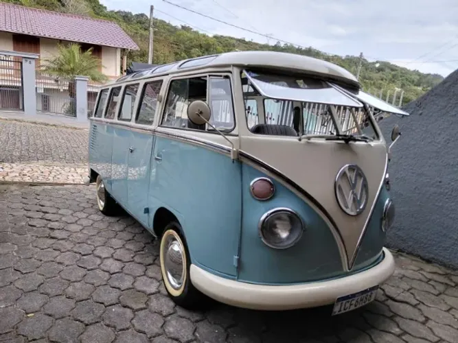 Volkswagen Kombi Standard/ Luxo/ Serie Prata 1976
