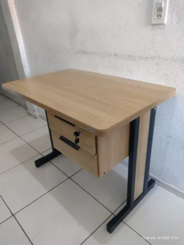 Móveis de escritório