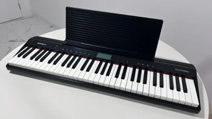 Teclado Digital Musical Roland Go Piano 61 Teclas
