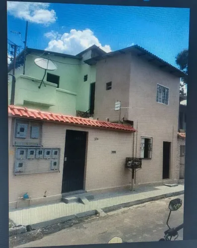 Vendo casa tipo vila com 7 kit nets