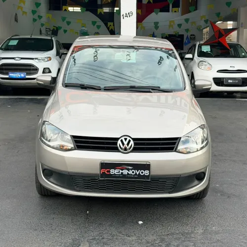 Volkswagen Fox 1.6 MI Total Flex 8V 5P 2013