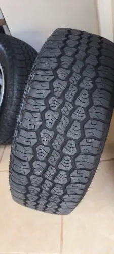 Pneus 255/70/15
