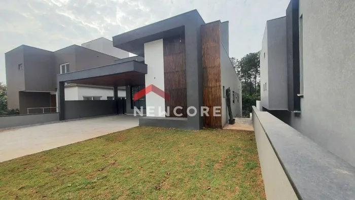 Casa de condomínio em Alameda Cambará - Jardim do Golf I - Jandira/SP
