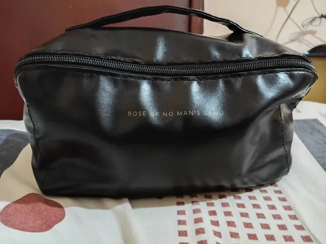 Necessaire