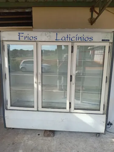 Expositor, Gelopar, 3 portas, 900L 