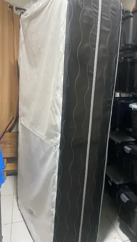 Cama box com colchão de solteiro 