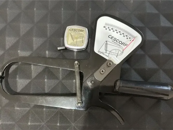 Plicômetro Clínico Tradicional + Fita Métrica Cescorf
