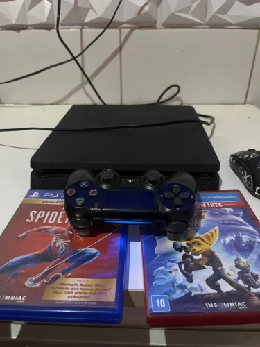 Ps4 slim 1 terá