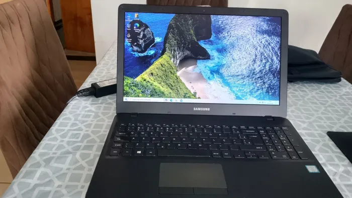 Notebook Samsung i3 