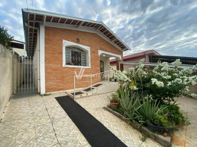 Casa à venda na Vila Teixeira