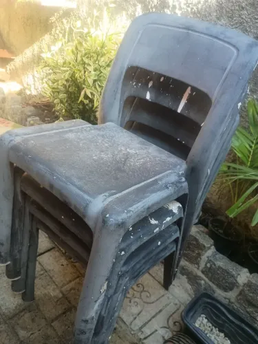 Cadeira de plástico sem braço resistente